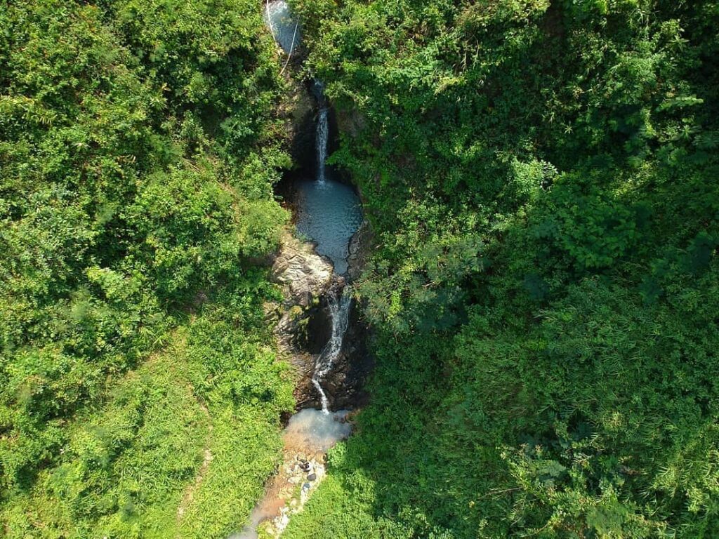 Curug Gentong di sukabumi