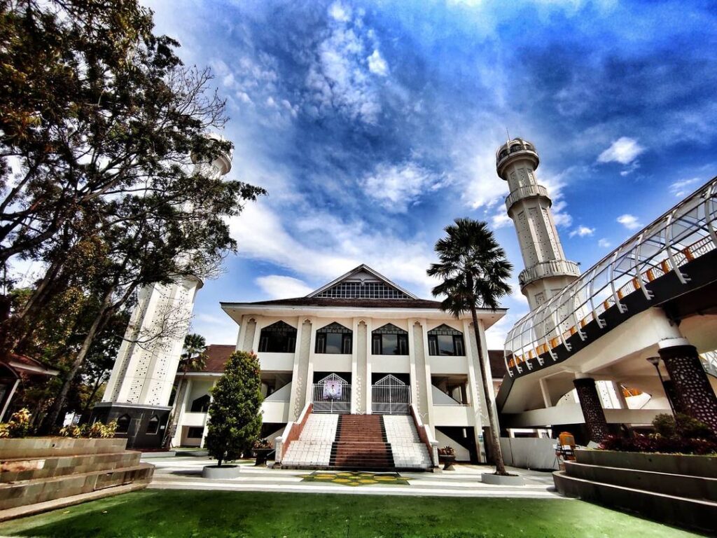 Masjid Agung Al Fathu Soreang