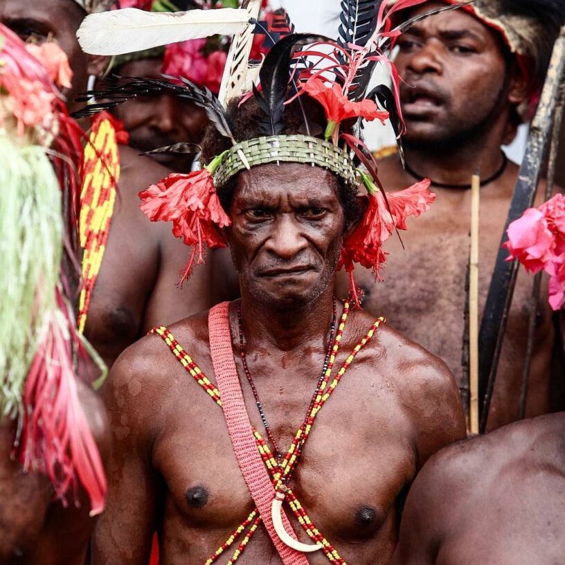 suku arfak papua barat