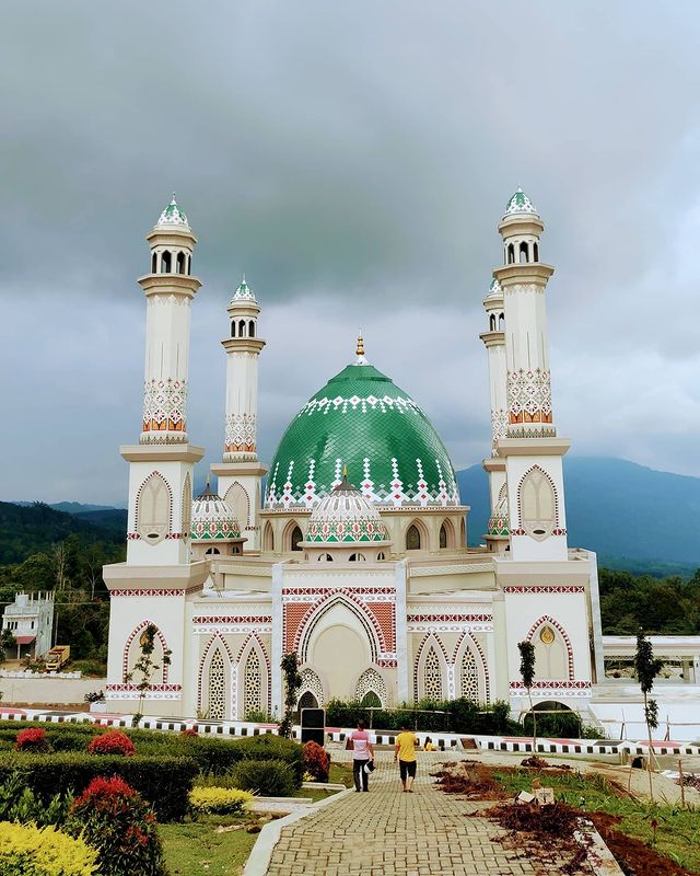 Masjid Agung Syahrun Nur