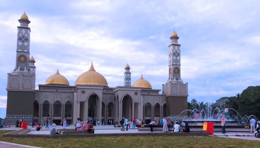 Panorama Air Mancur Masjid Agung Blang Pidie Aceh