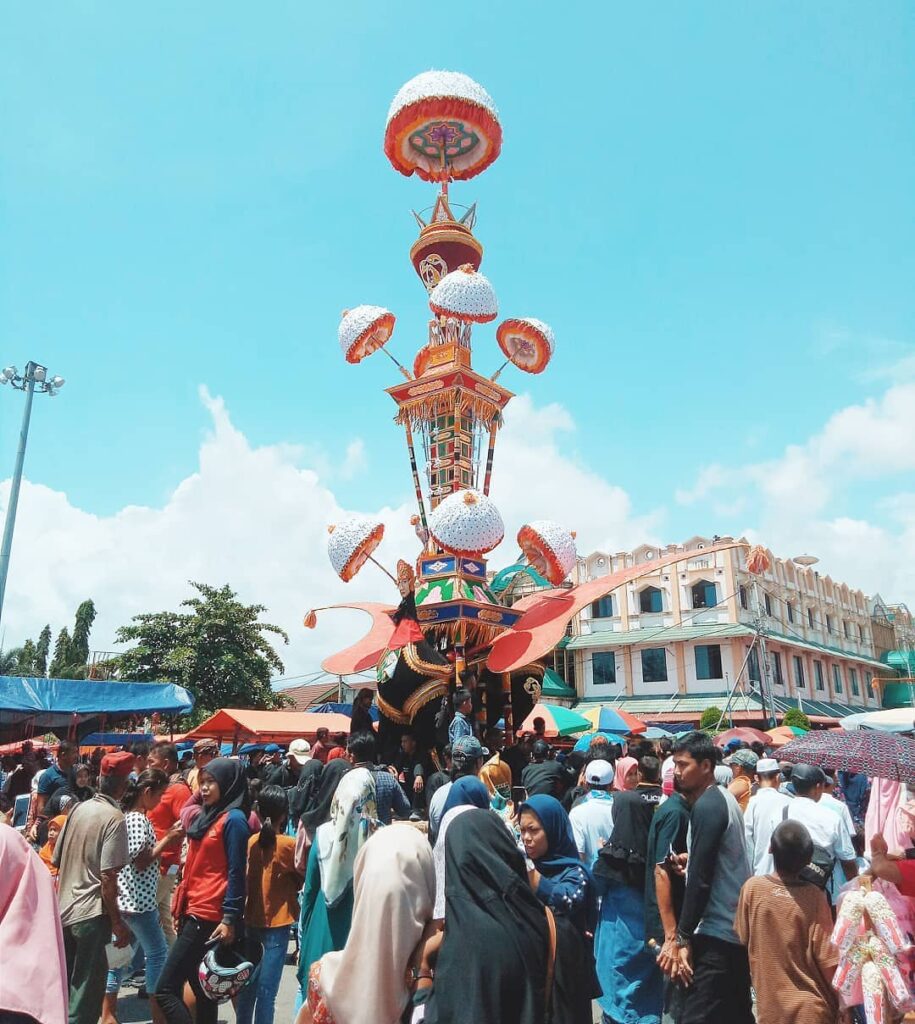 Upacara Hoyak Tabuik