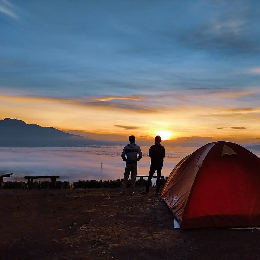 camping di Sunrise Point Limau Kunci Lampung Barat