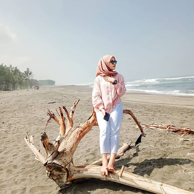 Wisata Pantai Sodong
