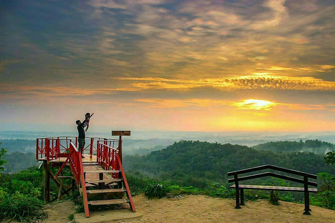 Fasilitas di Bukit Cinta Watu Prahu
