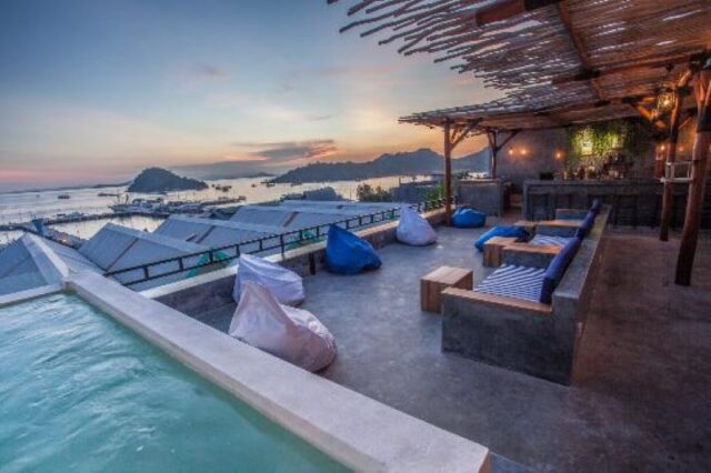 Cafe di Labuan Bajo Le Pirate - Photo by Trip Advisor