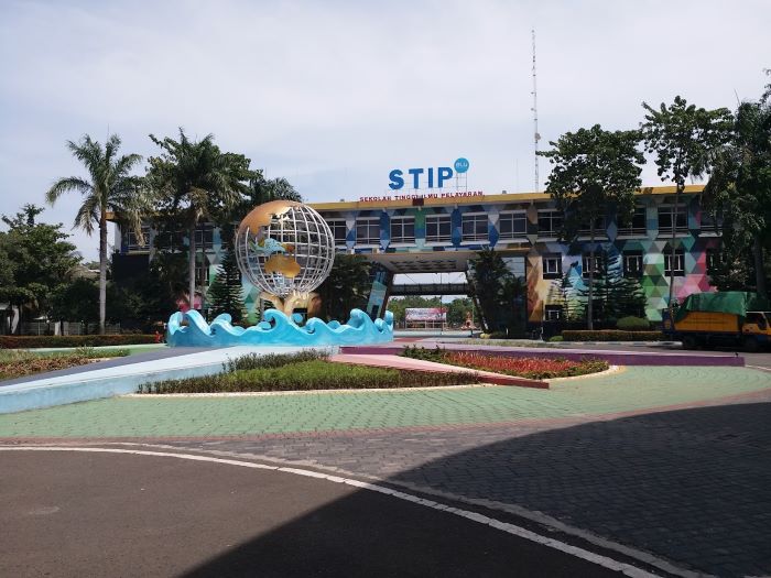 STIP Sekolah Tinggi Ilmu Pelayaran Jakarta - Photo by Google