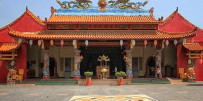 Vihara Bersejarah di Indonesia - Photo by Google