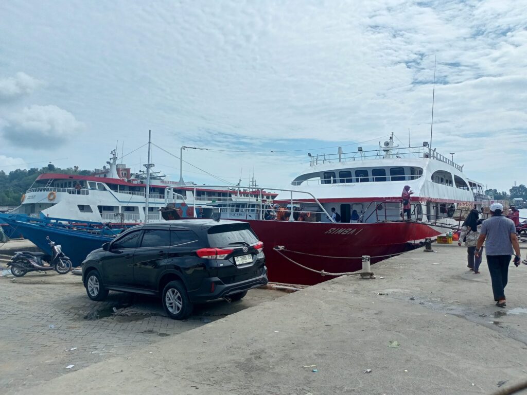 Jadwal kapal cepat dari Kendari ke Ereka dan wakatobi