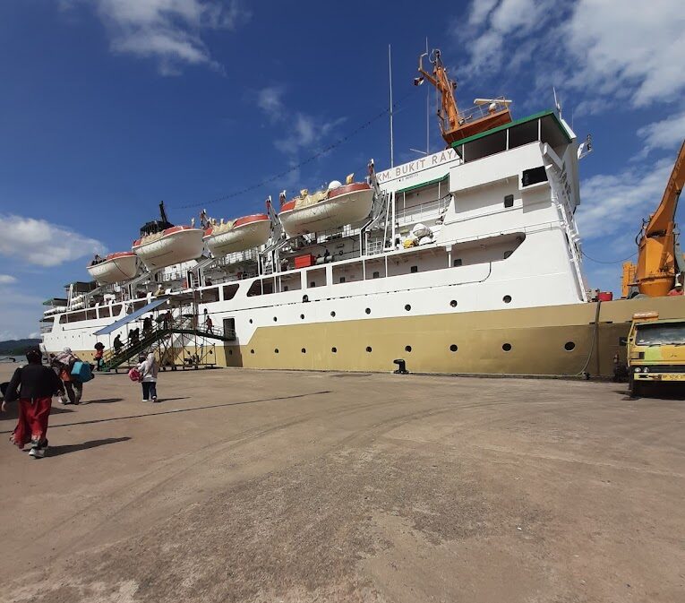 Kapal Tanjung Pinang - Jakarta