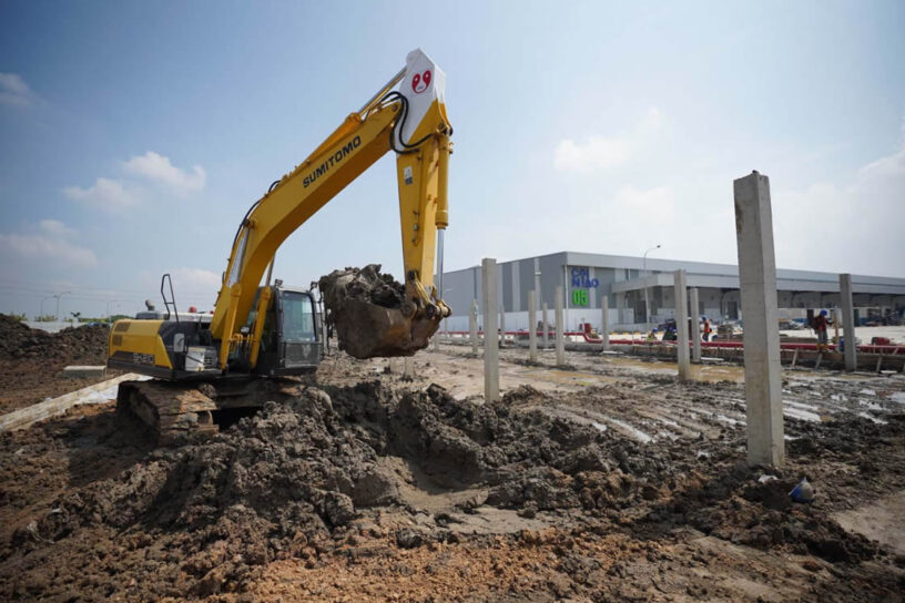 Alat Berat di Tambang Batu Bara