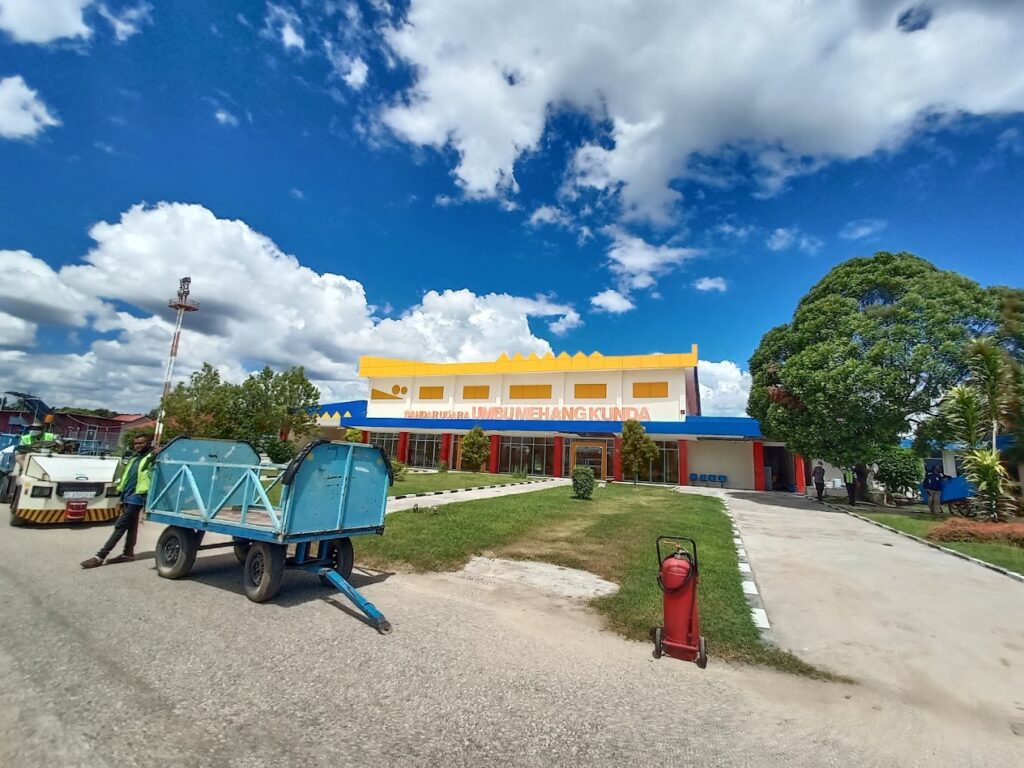 Bandar Udara Umbu Mehang Kunda
