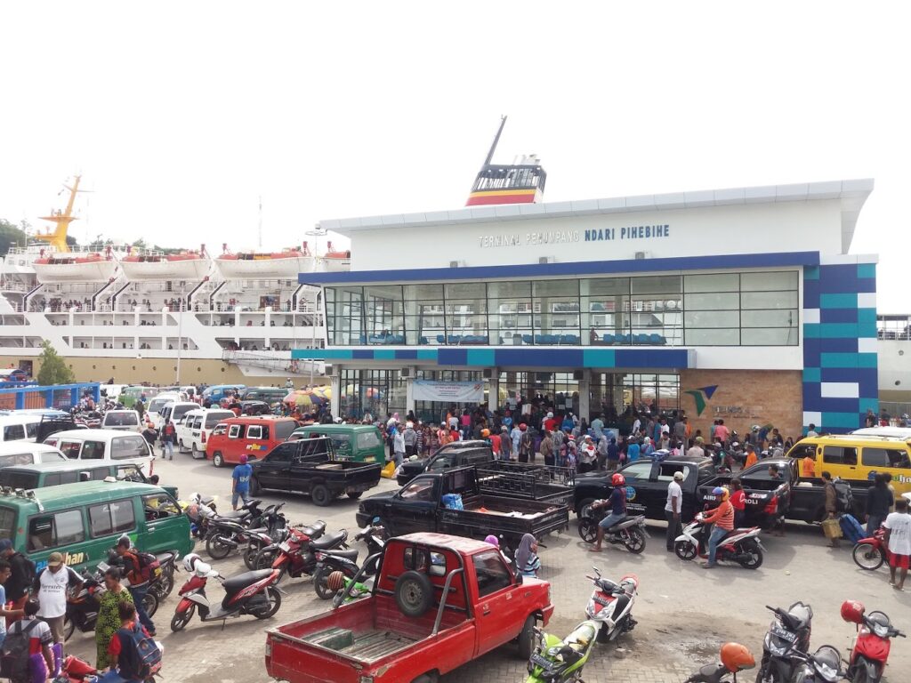 Terminal Penumpang ndari pihebihe Pelabuhan Fakfak