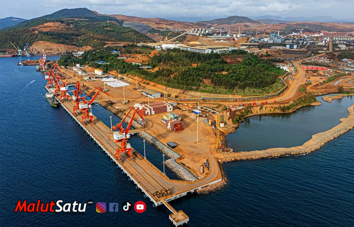 tambang di kawasi pulau obi