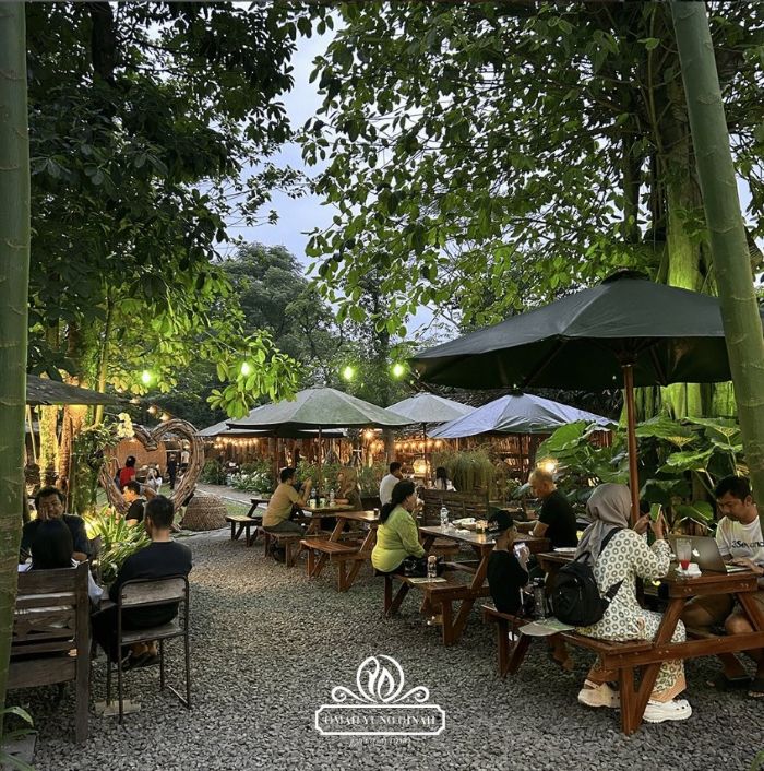 Omah Yung Ginah Tempat Bukber Buat Rombongan - Photo by Official Instagram