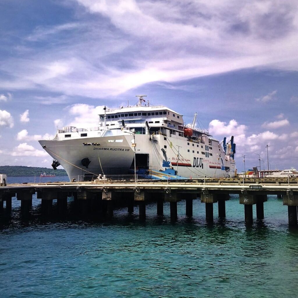 kapal KM Dharma Kartika 5