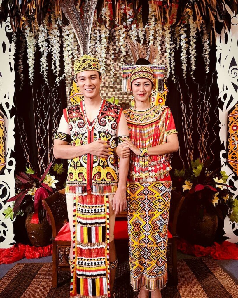 pakaian adat kalimantan barat