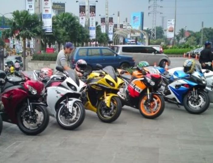 Alfian Rent Rental Motor di Padang - Photo by Official Site