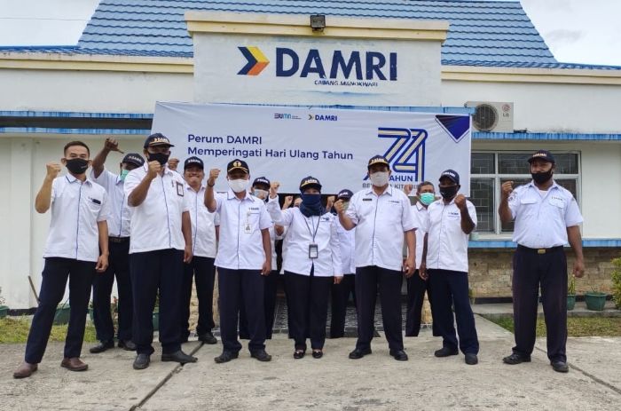 Team DAMRI Transportasi Perintis Kota Manokwari - Photo by Facebook