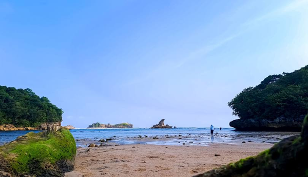 Pantai Kondang Merak