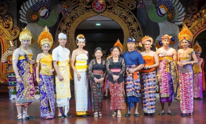 Filosofi Pakaian Adat Bali - Photo by Google