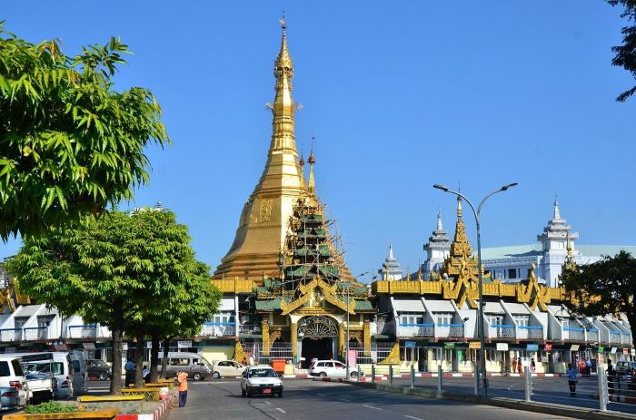 Sule Pagoda Yangon Myanmar - Photo by Tripadvisor
