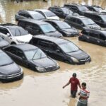 6 Asuransi Kendaraan Yang Mengcover Kerusakan Banjir - Photo by Pikiran Rakyat