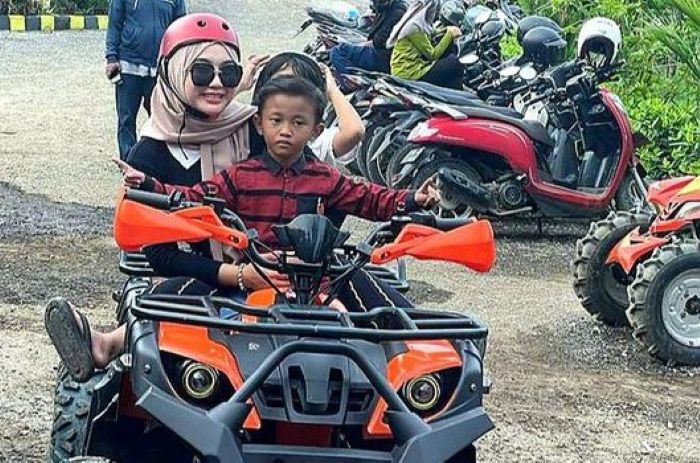 Liburan Keluarga di Kaliwungu - Photo by detikcom