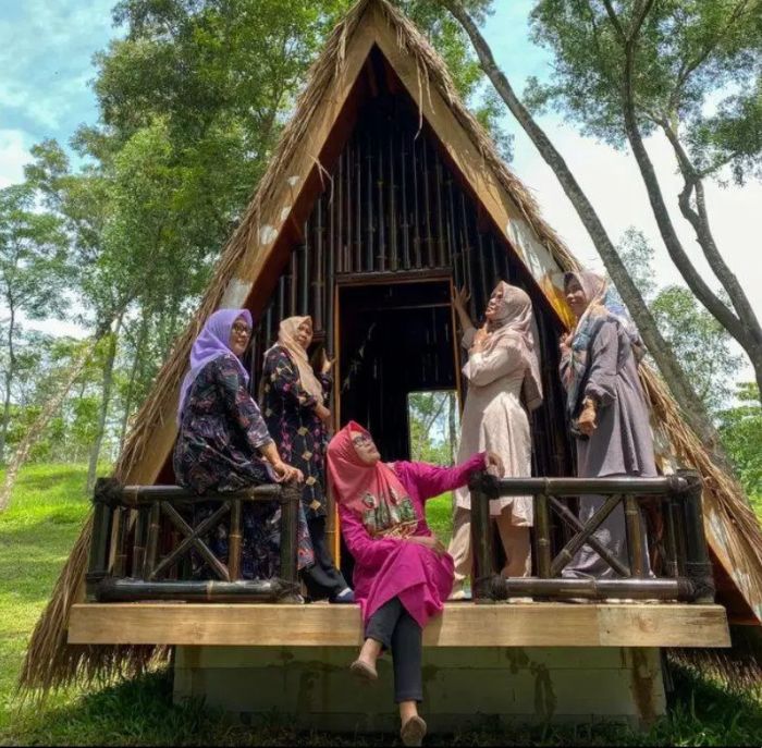 Spot Selfie Wisata Alam Kaliwungu - Photo by Official Instagram