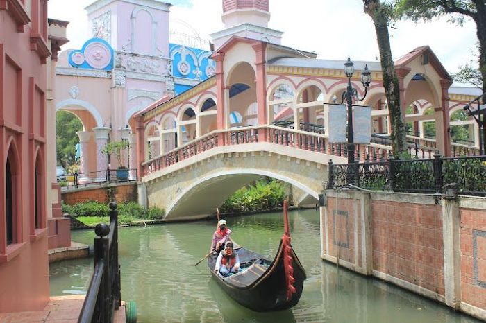 Tempat Wisata Keluarga di Bogor Little Venice Puncak - Photo by Google